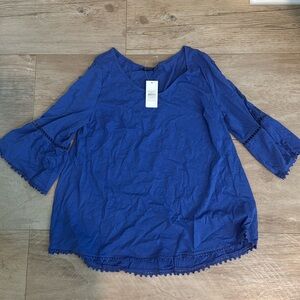 Women shirt